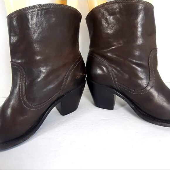 Frye Women's Leslie size 7,5 B Brown Leather Ankle Side Zip Booties Boots - Picture 6 of 15